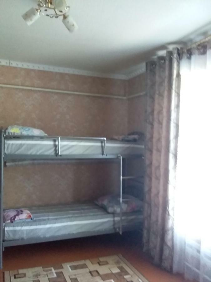 Be My Guest Hotel Osh Bagian luar foto
